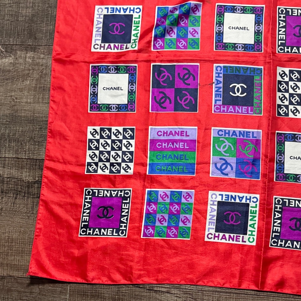 CHANEL Vibrant Red silk Scarf with Multicolor Logo Squares - Picture 2 of 9